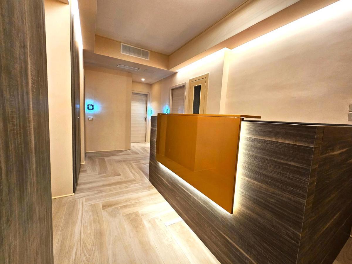 Trilogy Prestige - Central Premium Suites เลชเช ภายนอก รูปภาพ